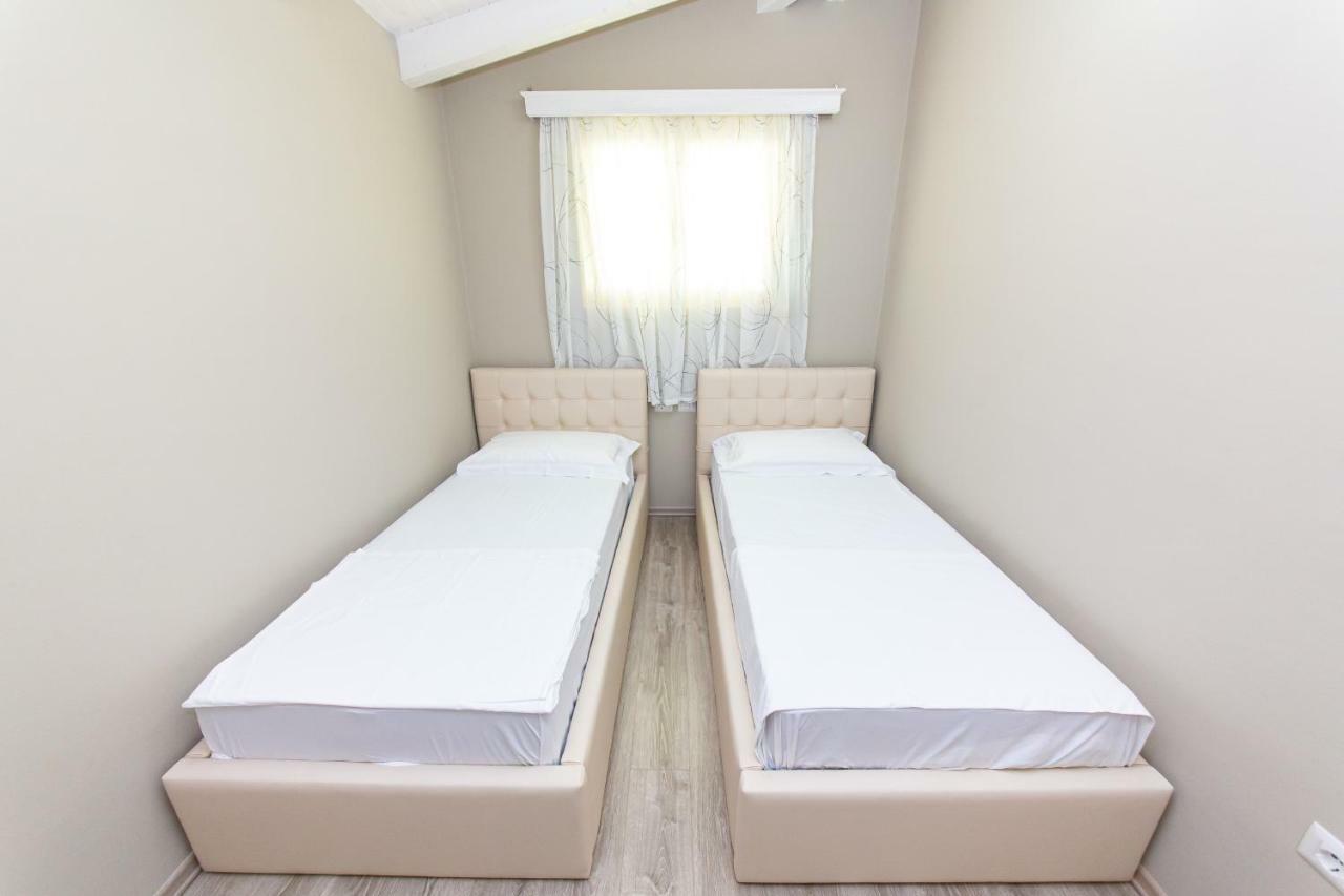 Hotel Roi Radhimë 외부 사진